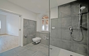Sanierte Loftwohnung in Bestlage Moosburg! - Badezimmer