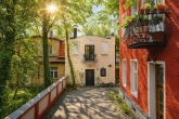 Rarität: Unwiederbringliches, historisches Schmuckstück - Kutscherhäuschen in bester Lage Schwabing - Ansicht und Zugang
