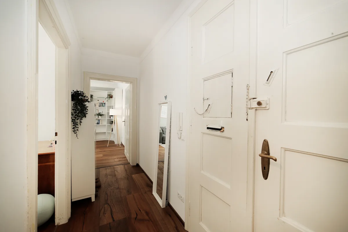 Wohnungseingang und flur