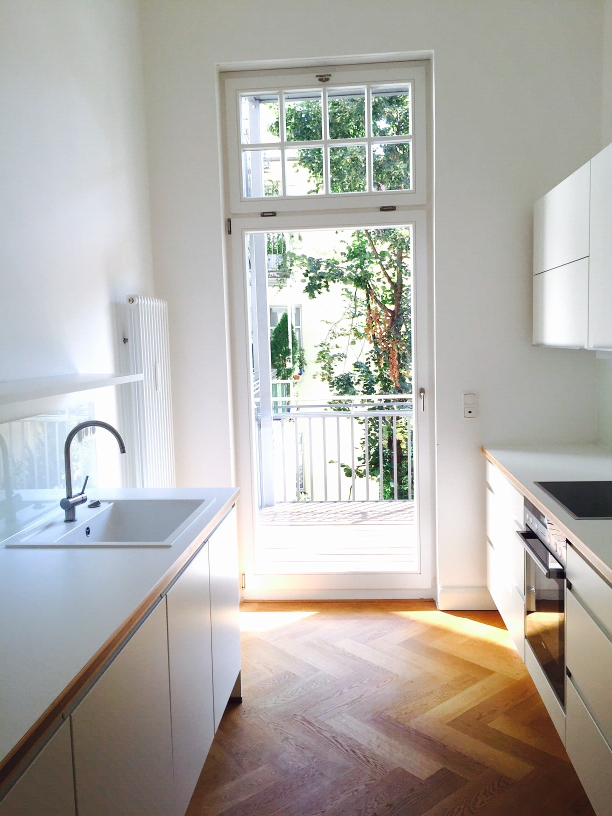 Küche mit Südbalkon