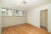 Rarität: Edle, hochwertige Gartenwohnung auf 2 Ebenen mit Süd-Terrasse im begehrten Obermenzing - Zimmer Souterrain m. Duschbad