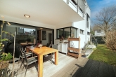 Rarität: Edle, hochwertige Gartenwohnung auf 2 Ebenen mit Süd-Terrasse im begehrten Obermenzing - sonnige Terrassenlounge