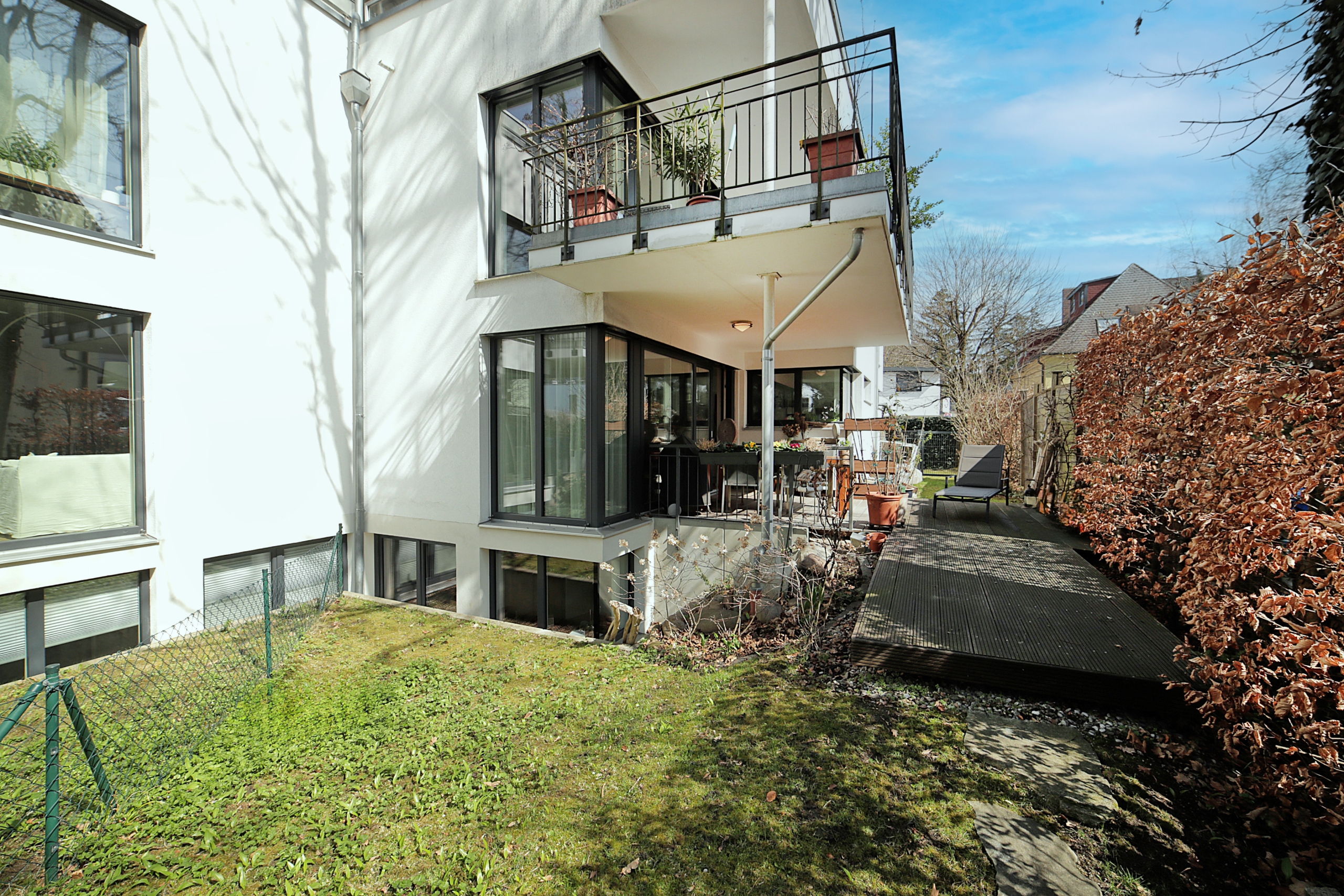 Südgarten mit Terrasse
