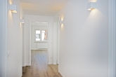 Erstbezug nach Sanierung: gut geschnittene, hochwertige 3-Zimmer-Wohnung in Bestlage Schwabing - Designer-Wandleuchten