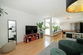 Attraktive gepflegte 3 Zimmer Wohnung in sehr guter, ruhiger Lage in Schwabing - Nähe Luitpoldpark ! - Wohnbereich mit Loggia