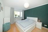 Attraktive gepflegte 3 Zimmer Wohnung in sehr guter, ruhiger Lage in Schwabing - Nähe Luitpoldpark ! - Schlafzimmer