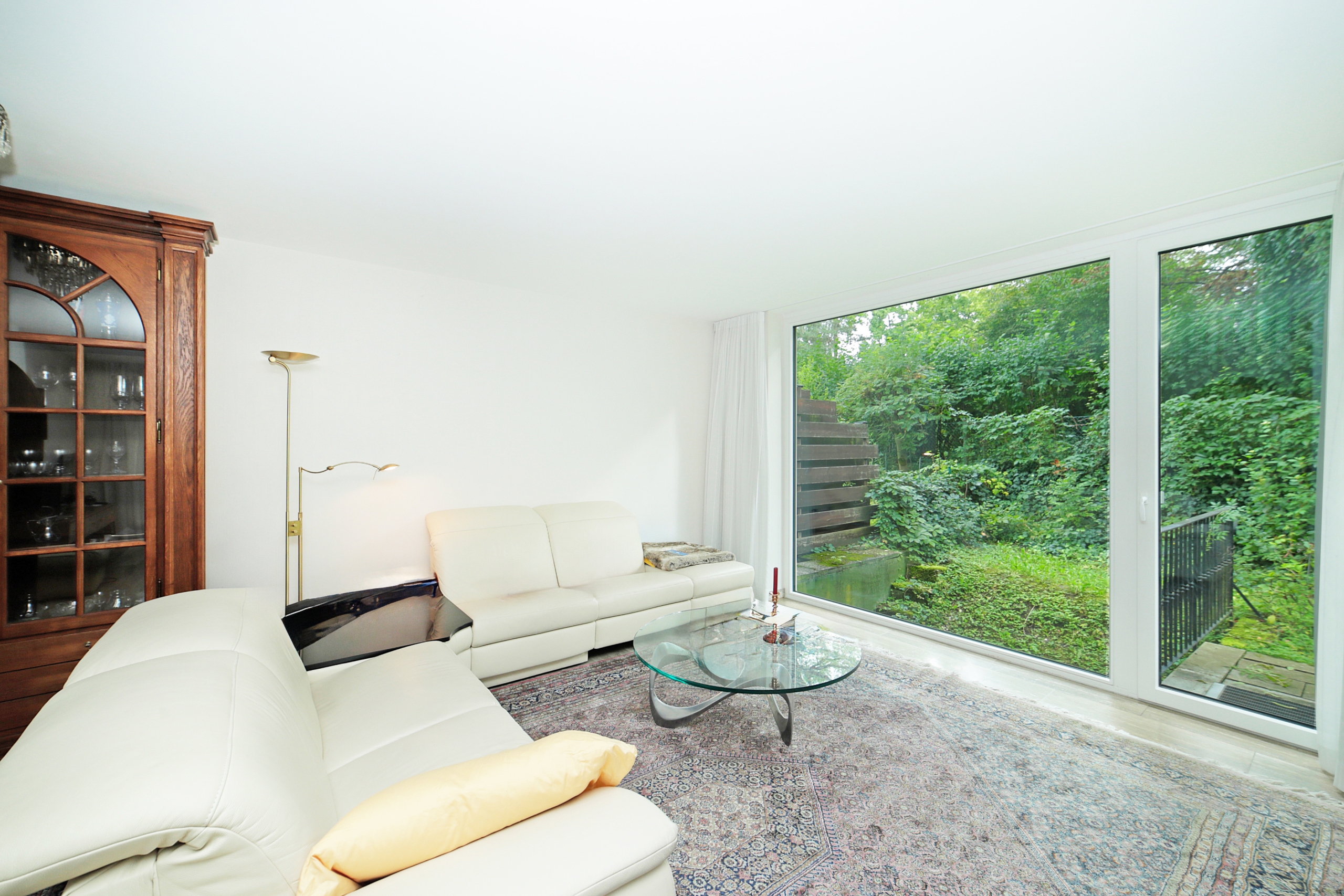 imposante bodentiefe Fensterfront