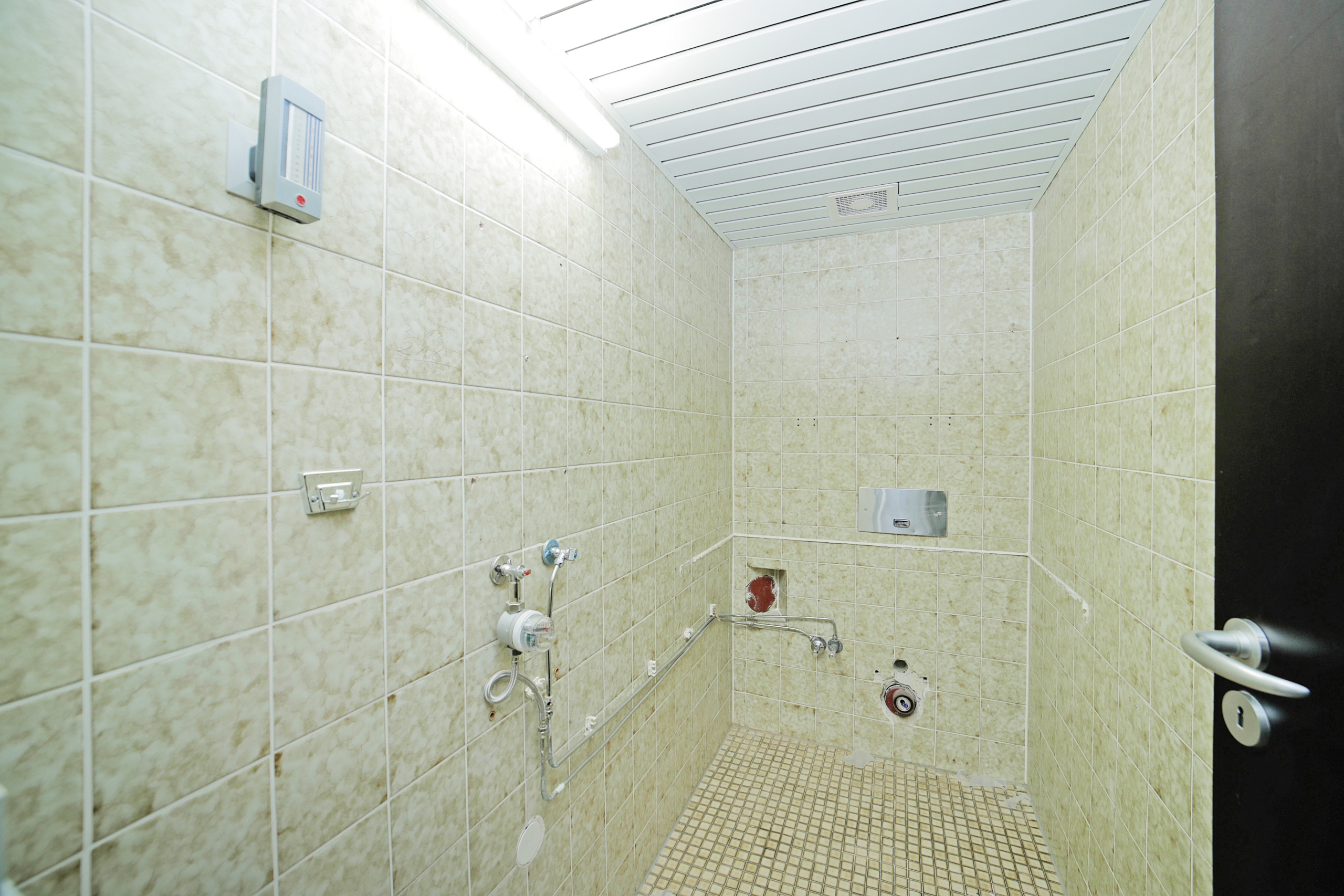 2. WC UG-auch Teeküche möglich