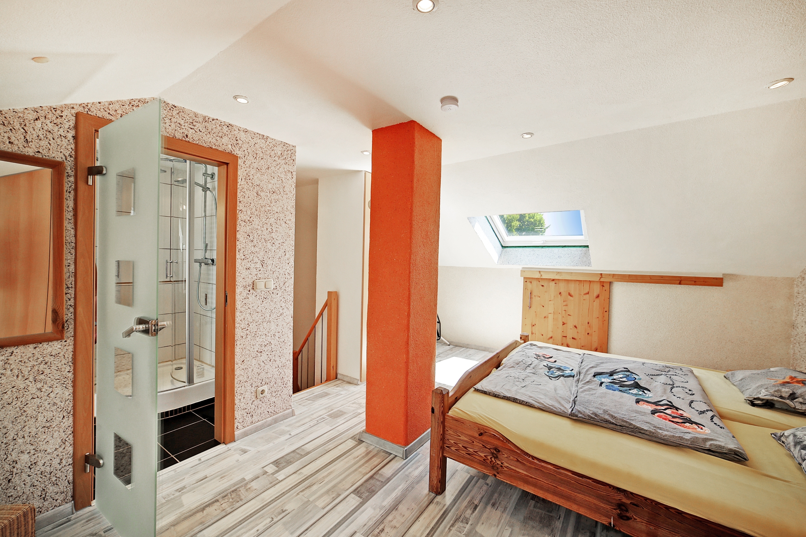 Dachstudio - 4. Schlafzimmer mit Duschbad