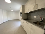 Modernes, neuwertiges 1-Zimmer-Apartment mit EBK, Balkon und West-Terrasse - ab sofort frei! - Küche