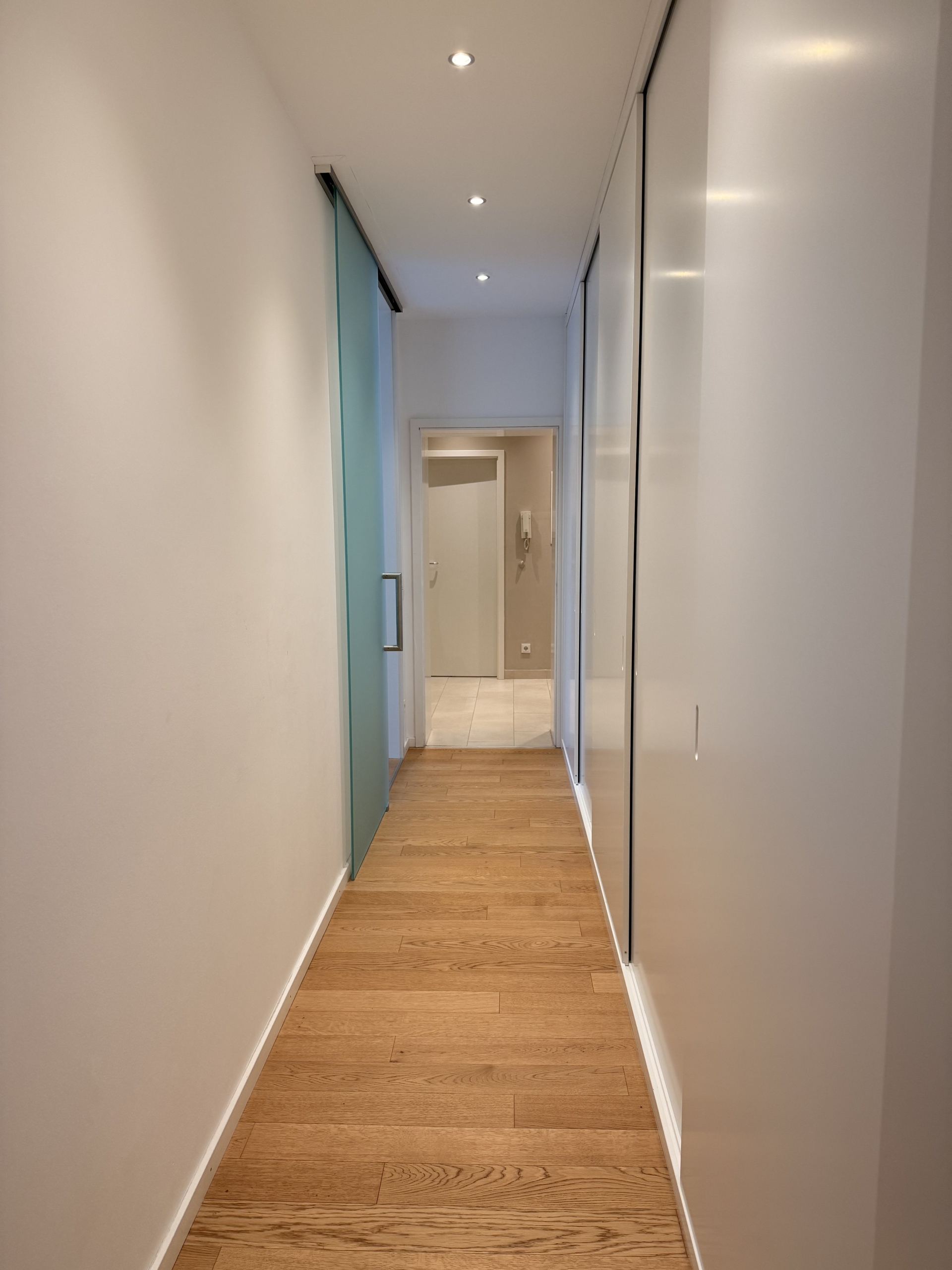Flur mit Schreinereinbauschrank