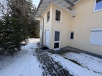Renovierte 2-Zimmer-Wohnung in grüner Lage - Waldtrudering - Hauseingang
