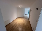 EBZ nach Sanierung Großzügig geschnittene 2-Zimmer-Wohnung in bester grüner Lage in Waldtrudering - Flur