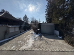 Renovierte 2-Zimmer-Wohnung in grüner Lage - Waldtrudering - Garagenzufahrt