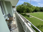 Gut geschnittene,sonnige 2 Zimmer-Wohnung mit Südbalkon und Blick ins Grüne in Perlach! - Balkon