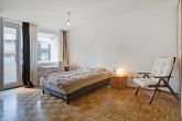 Renovierungsbedürftige gut geschnittete 2 Zimmer Wohnung in Thalkirchen/Sendling - direkte Isarnähe! - Wohnzimmer