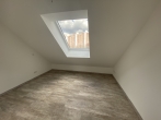 Neuwertige, gut geschnittene 2 Zimmer-Dachgeschoßwohnung in guter, zentraler Lage in Perlach! - Schlafzimmer