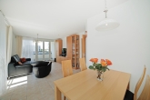Sehr gepflegte, sonnige 3 Zimmerwohnung in grüner ruhiger Lage mit Süd u.Westbalkon in Milbertshofen - Wohnen-Essen