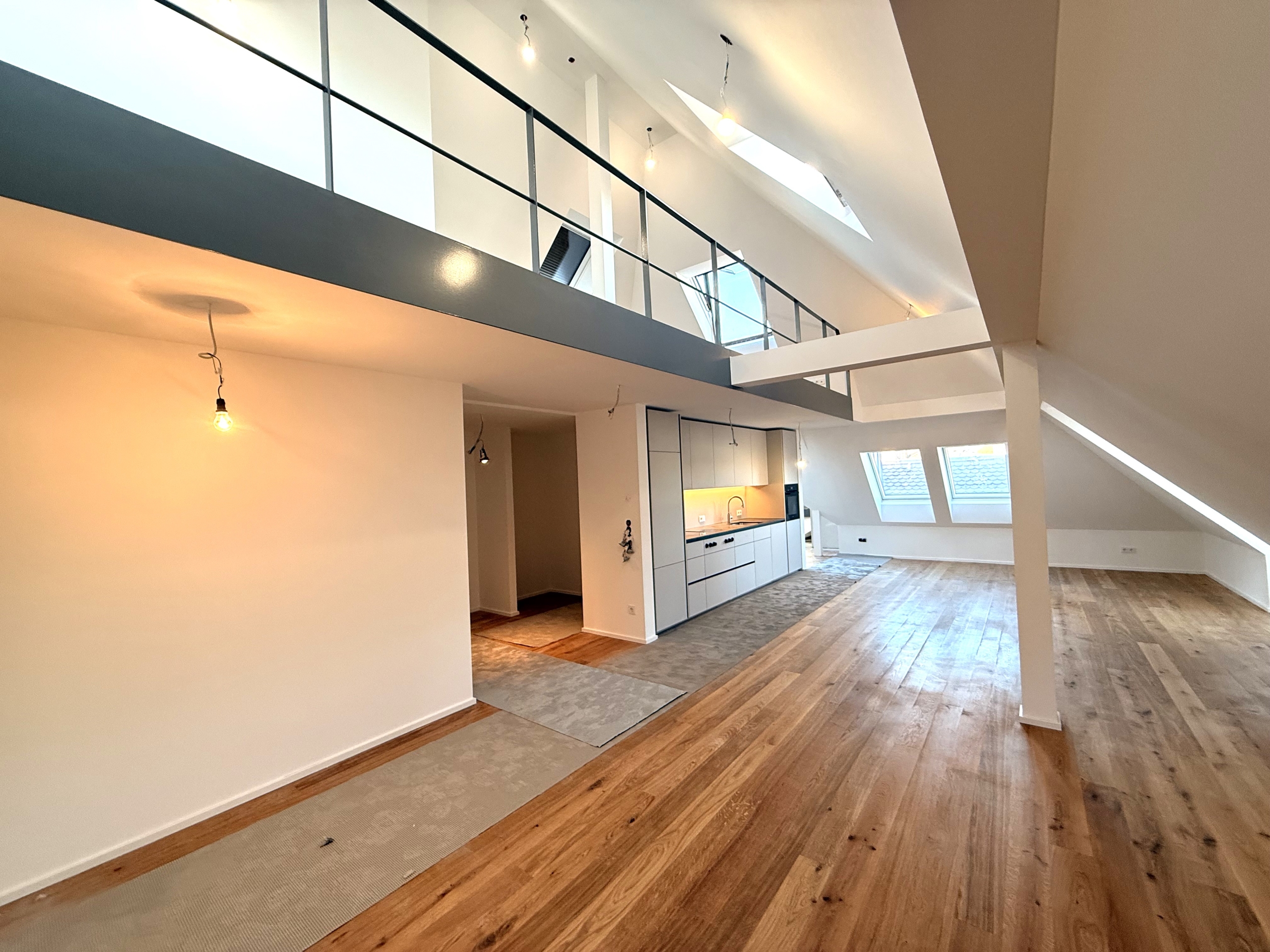 Blick zur Galerie
