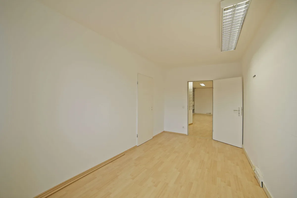 Büro 2 Bild 2