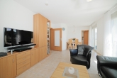 Sonnige, sehr gepflegte 3 Zimmerwohnung in grüner ruhiger Lage mit Süd u.Westbalkon in Milbertshofen - sonniger Wohn-Essbereich