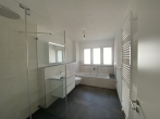 Neuwertige sonnige 2-Zimmer-Wohnung mit großzügigem Grundriss und Süd-Loggia in Perlach - exklusive Ausstattung