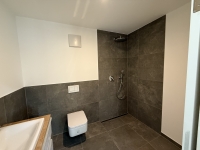 bodentiefe begehbare Dusche
