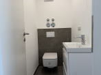 NEUBAU Erstbezug: Schicke sonnige 3 Zimmer Wohnung mit Süd- und Westbalkon in guter Lage Hadern ! - Gäste WC