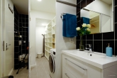 Großzügiges 2 Zimmer Souterrain-Studio in herrschaftlichem Stilaltbau in bester Lage Schwabing! - Waschmaschinenanschluß