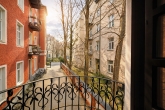 Unwiederbringliche Rarität: Ein historisches Schmuckstück in bester Lage in Schwabing ! - Blick vom Balkon in den Innenhof