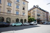 Aufwändig saniertes, außergewöhnliches gewerbliches Wohn-Loft in Bestlage von Schwabing - Hausansicht Vorderhaus