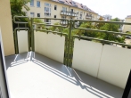 Alsaol Immobilien: Hochwertige, sanierte 3-Zimmer-Wohnung mit S/W-Balkon in Toplage Schwabing - Balkon