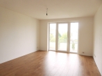 Alsaol Immobilien: Hochwertige, sanierte 3-Zimmer-Wohnung mit S/W-Balkon in Toplage Schwabing - Wohnzimmer