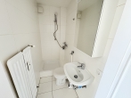 Kleines, modernisiertes Apartment mit eigenem Garten - Nähe Korbinianplatz in Milbertshofen - Bad