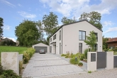 Freistehendes luxuriöses Architektenhaus mit Traumgarten im Fünf Seen Land - Meiling-Seefeld! - Auffahrt zum Haus
